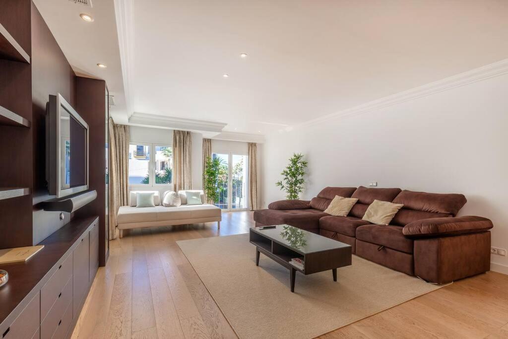 Bright Elegant 3Bdr Apartment In Puerto Banus Marbella Exterior foto