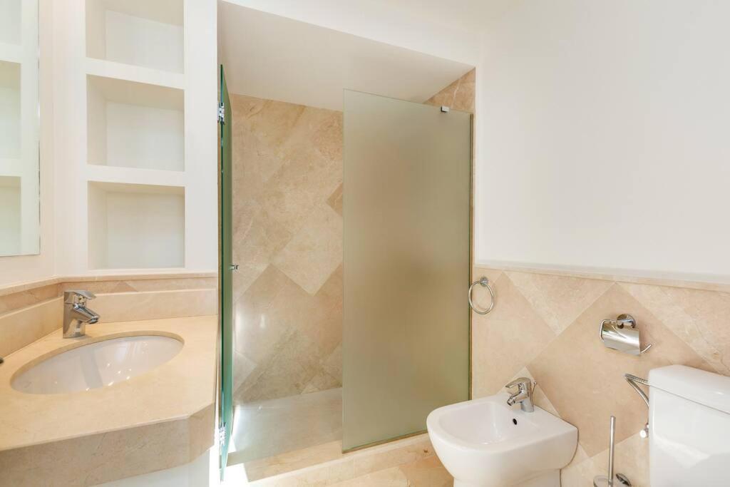 Bright Elegant 3Bdr Apartment In Puerto Banus Marbella Exterior foto